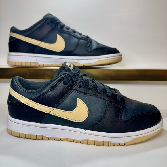 Nike Dunk Low Black Sesame DV0831-005 Men 6.5 Women 8 Preowned Like New No Box - Picture 16 of 16